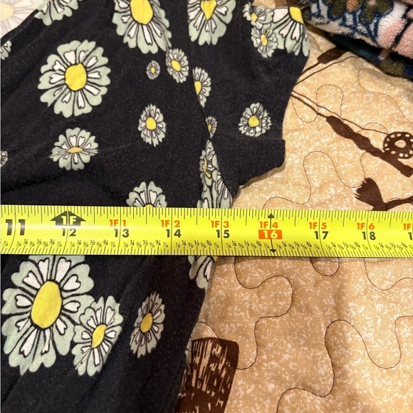 ModCloth daisy print faux wrap midi dress - Picture 9 of 14